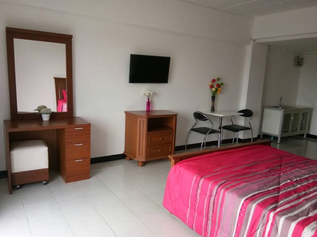 Room Image 3