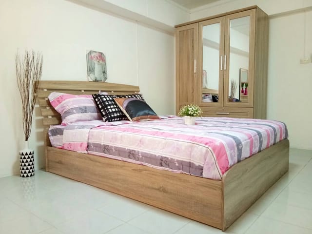 Room Image 2
