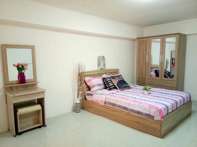 Room Image 3